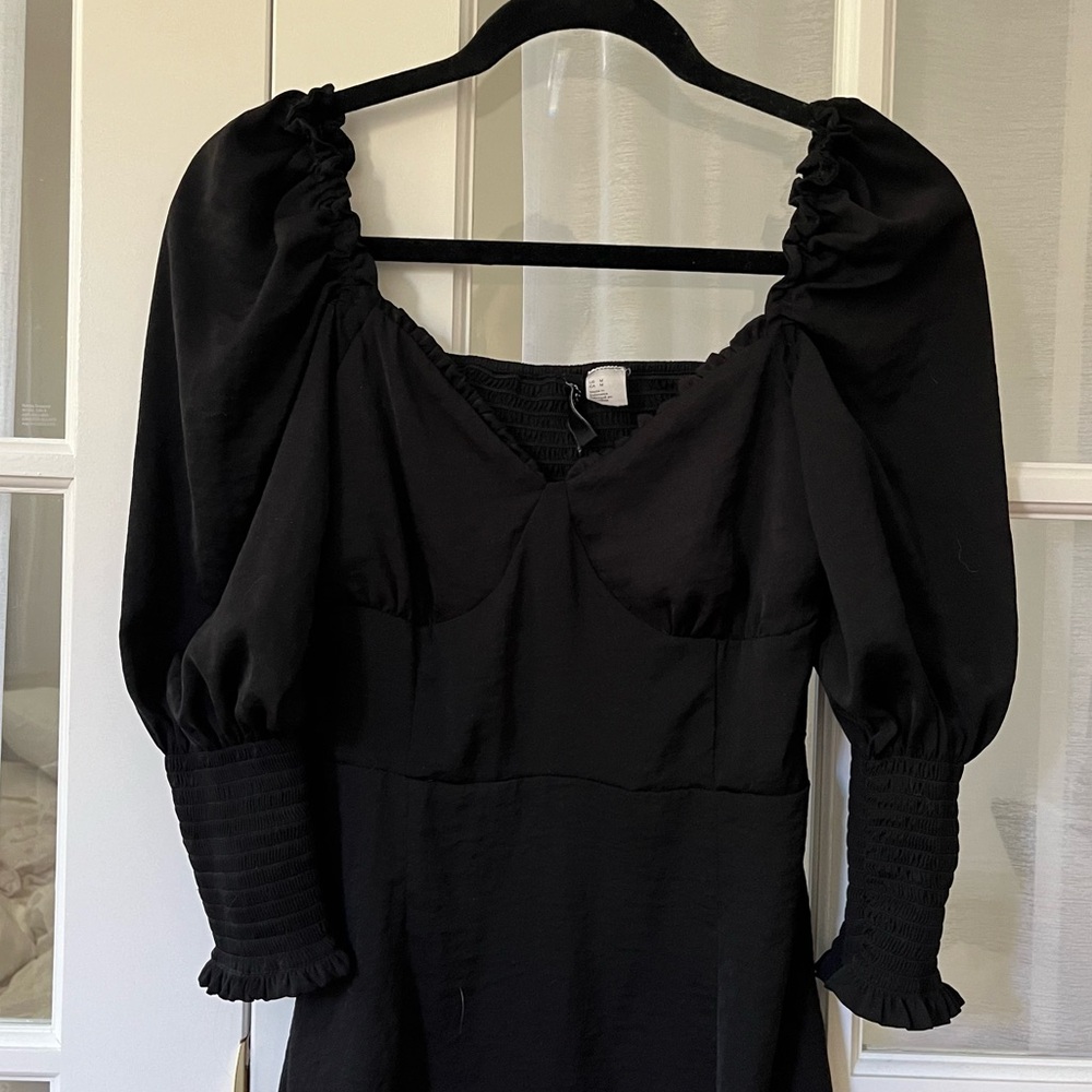 Little black dress with puff sleeve